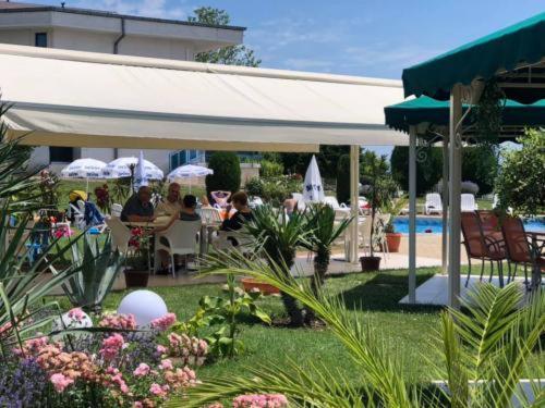 Riviera Complex 6 Hotel Sveti Vlas Eksteriør billede