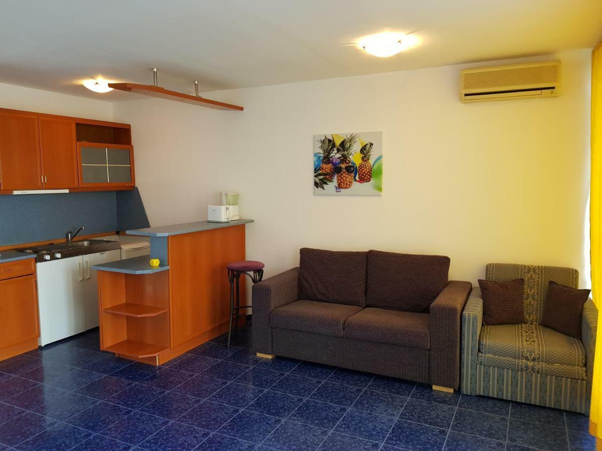 Riviera Complex 6 Hotel Sveti Vlas Eksteriør billede